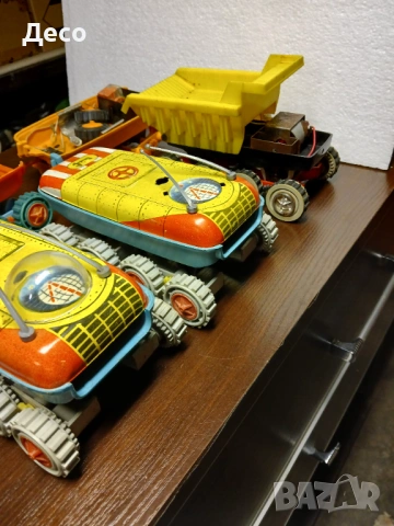 Стари играчки луноходи. , снимка 3 - Колекции - 54182138