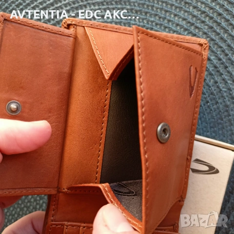 Оригинален портфейл Camel Active Nepal от естествена кожа, снимка 11 - Портфейли, портмонета - 54443214