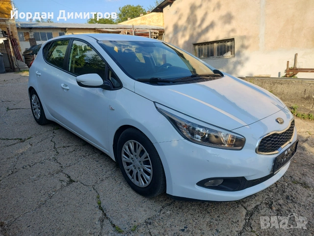 Kia Ceed 1.4 16V , снимка 9 - Автомобили и джипове - 55176783