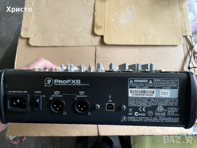 Аудио миксер Mackie ProFX8, снимка 7 - Ресийвъри, усилватели, смесителни пултове - 54353679