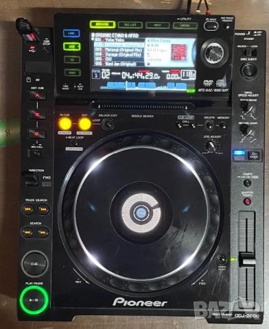Pioneer CDJ-2000 DJ Deck
