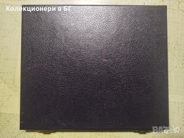 ЛУКСОЗНА КОЖЕНА КУТИЯ  ЗА СЪХРАНЕНИЕ НА МОНЕТИ /виж описанието/, снимка 7 - Нумизматика и бонистика - 54138155