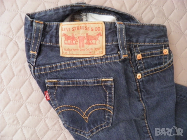 Levi's оригинални дамски дънки W26/L32 и W28/L32, снимка 5 - Дънки - 54391456