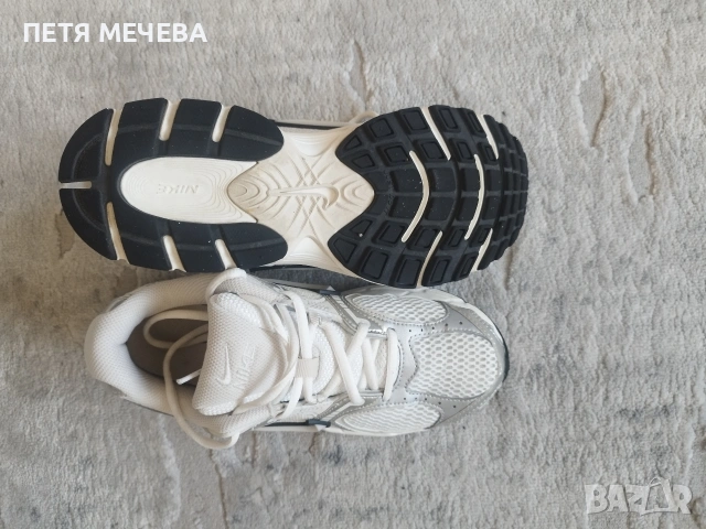 Оригинални дамски маратонки NIKE , снимка 3 - Маратонки - 54404781