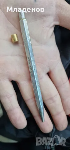 Молив , химикал Carandache . Caran d'Ache .