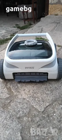 Робот за басейн Intex zx500r, снимка 3 - Басейни и аксесоари - 55439374