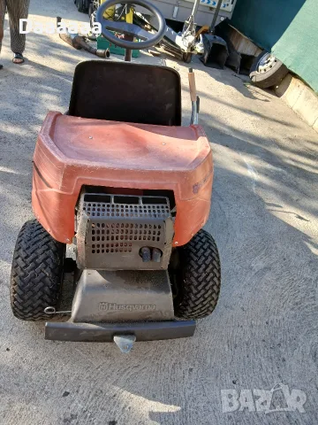 Тракторна косачка Husqvarna Rider 16, снимка 2 - Градинска техника - 55355110