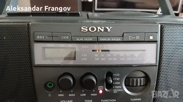 SONY CFD - V 14 CD RADIO CASSETTE - CORDER , снимка 2 - Радиокасетофони, транзистори - 55388095