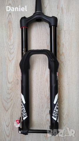 RockShox Lyrik RC 27.5" 180мм., снимка 2 - Части за велосипеди - 46740028