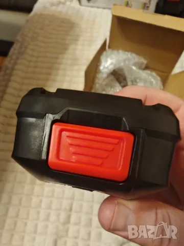 Нова Li-Ion батерия GretBatt 18V 3.0Ah за Bosch Home & Garden, снимка 3 - Градинска техника - 55355188