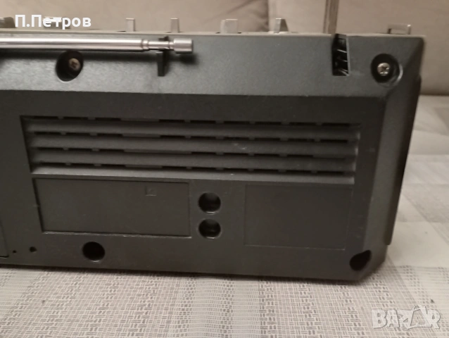 HITACHI TRK-6700H, снимка 10 - Радиокасетофони, транзистори - 54690744