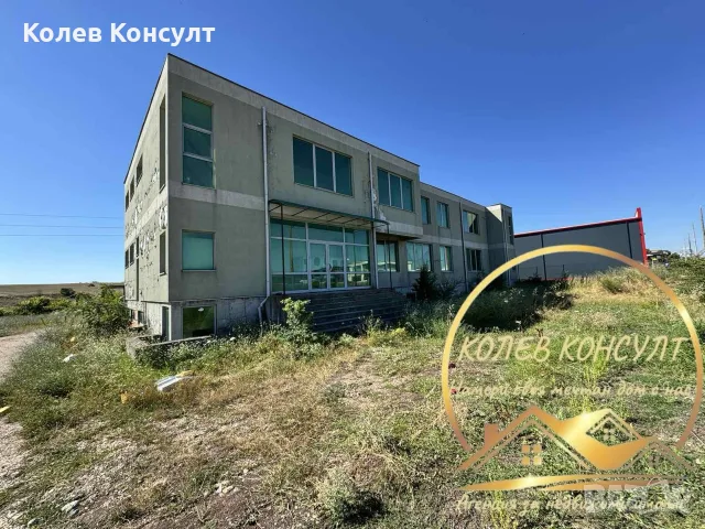 Търговска сграда град Хасково, снимка 4 - Производствени сгради - 55296950