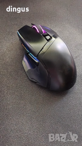 Безжична мишка Razer Basilisk Ultimate със станция за зареждане (charging dock), снимка 2 - Клавиатури и мишки - 55164582