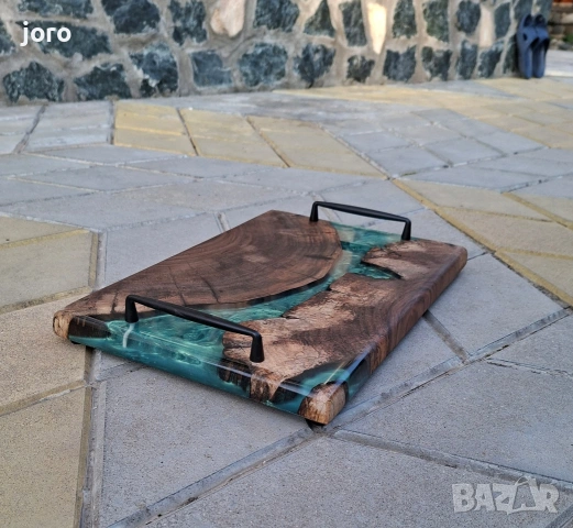 Поднос за сервиране 