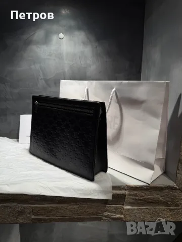 100% Оригинален Celine Clutch Bag – като нов, Monogram, снимка 3 - Чанти - 55444790