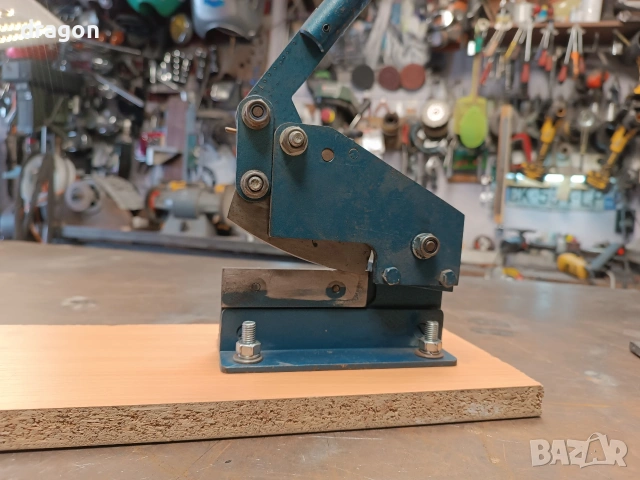 Гилотина / ножица за ламарина , снимка 3 - Други машини и части - 54076568