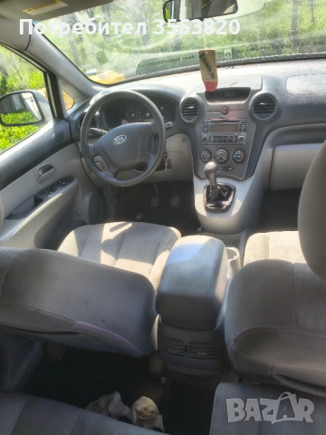 Kia Carens , снимка 3 - Автомобили и джипове - 54670522