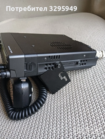 Радиостанция Kenwood tm v-71E, снимка 2 - Друга електроника - 54107080