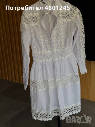 Бяла романтична рокля New Imperial с богата дантела