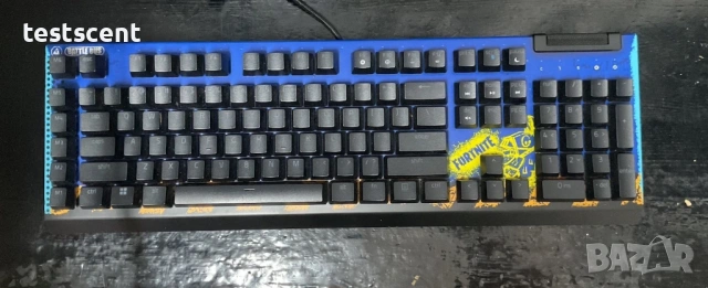 Razer BlackWidow V4 X Fortnite Edition Mechanical Gaming Keyboard (US Layout) Razer Yellow Switches, снимка 2 - Клавиатури и мишки - 54714304