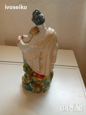 порцеланова фигура , снимка 3 - Статуетки - 54932276