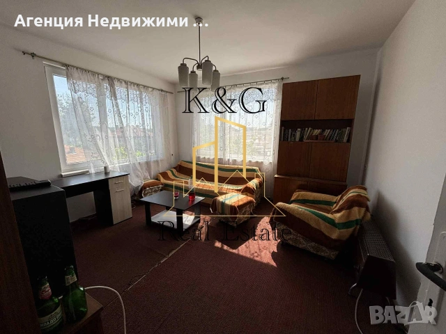 Тухлена къща на плоча в кв " Житница " 