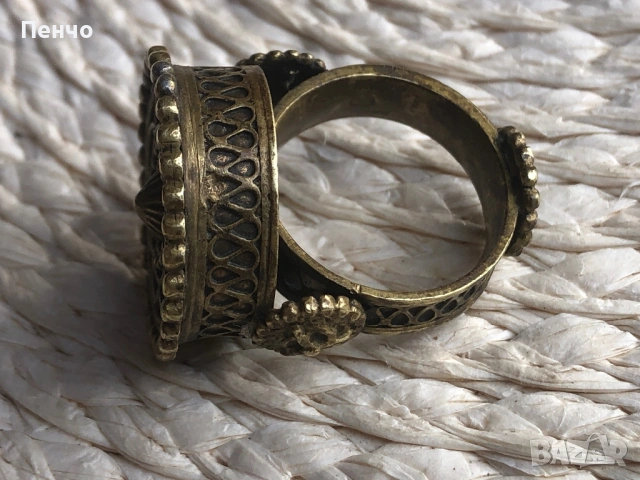 стар голям възрожденски пръстен, снимка 3 - Антикварни и старинни предмети - 49665241