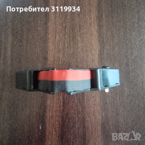 Пишеща машина като нова с мастилена лента