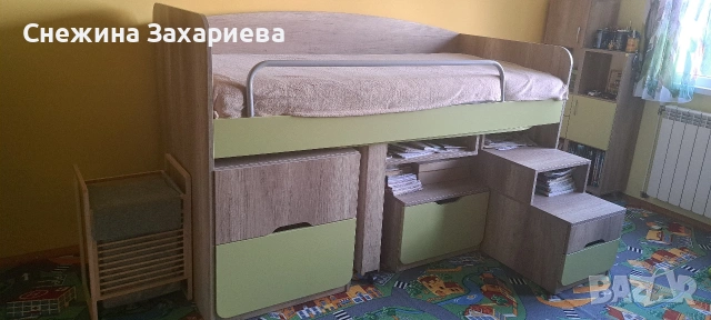 Детско - юношеско легло с бюро + матрака