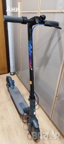 Продавам Електрическа Тротинетка Xiaomi Mi Electric Scooter 3 графитено сива
