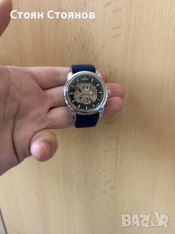Автоматичен механичен часовник –Omega 1/1 с оригиналния  дизайн, като нов, с кутия