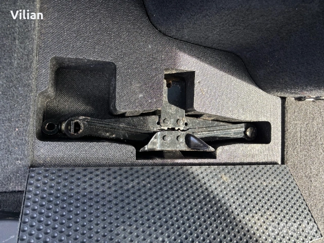 Subaru forester SG на части, снимка 15 - Части - 54496395