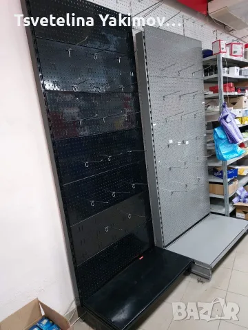 Разпродажба на търговско оборудване: Стелажи (Würth, Bosch, Gedore) и масивни модулни витрини, снимка 7 - Стелажи и щандове - 55600046