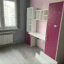 Бюро, гардероб, етажерки, шкаф и стол в бяло и розово модулна система, снимка 2
