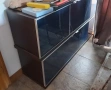 Продава масивни шкафове, вратички синьо огледално стъкло, производство Италия, цената е за 1бр., снимка 1