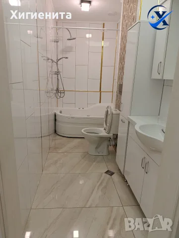 Почистване на санитарни помещения 