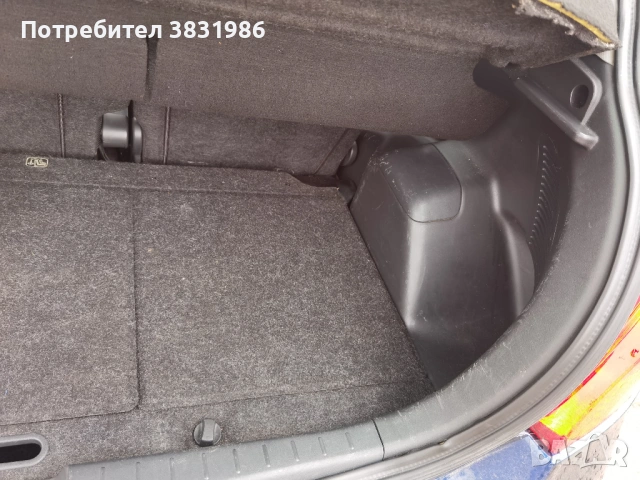 Продавам TOYOTA YARIS 2006 1,4 D4D 90 к. Автомат , снимка 14 - Автомобили и джипове - 54184620