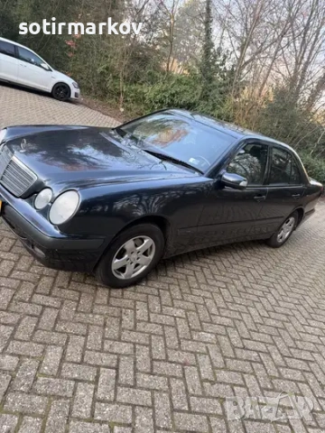 Мерцедес-Бенц Е 220 cdi 2000 г. за части