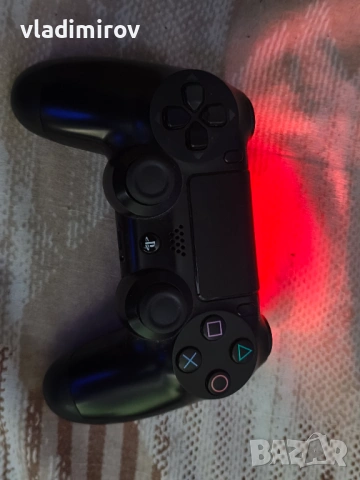 Playstation 4 PS4 500GB добро състояние, снимка 2 - PlayStation конзоли - 54644423