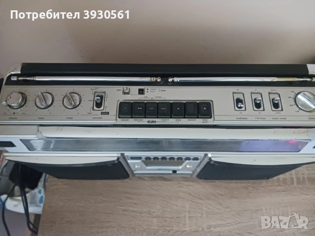 Радиокасетофон sharp gf 8585, снимка 4 - Радиокасетофони, транзистори - 54320666