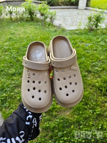 Дамски кроксове Miu Miu Бежови 36 Розови 39 Черни 38 Бяло 37  Цена:15€ Еконт и Спиди, снимка 4 - Чехли - 54325589