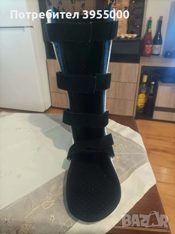 Продава се много малко употребяван ортеза-ботуш номер 40-44 за 50€. За информация 0888836453, снимка 2 - Маратонки - 54001002