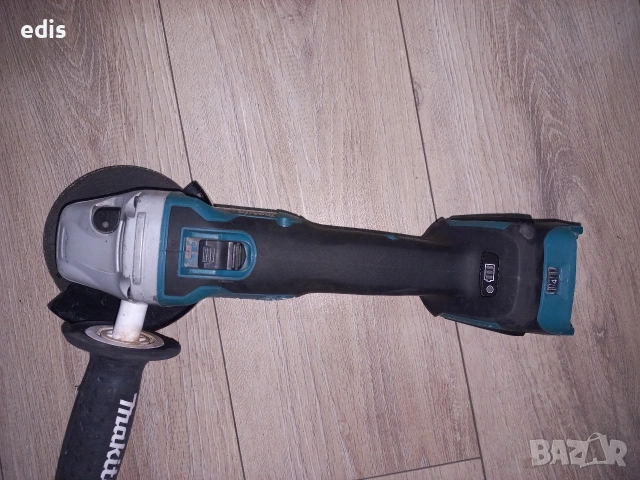 Ъглошлайф makita dga511, снимка 3 - Ъглошлайфи - 54555265