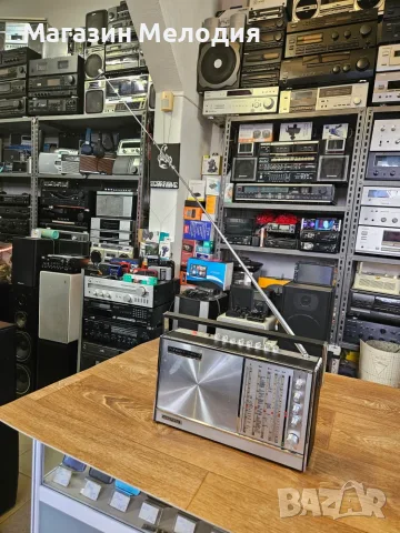Радио Grundig Concert Boy N210 Automatic – Германска транзисторна класика, снимка 6 - Радиокасетофони, транзистори - 55528732