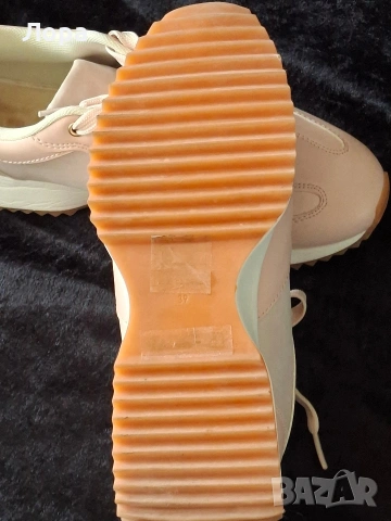 Дамски маратонки , снимка 6 - Маратонки - 54119751