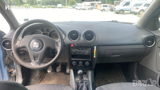 Продавам Seat Ibiza 6L, 1,2 бензин, снимка 9 - Автомобили и джипове - 55164333