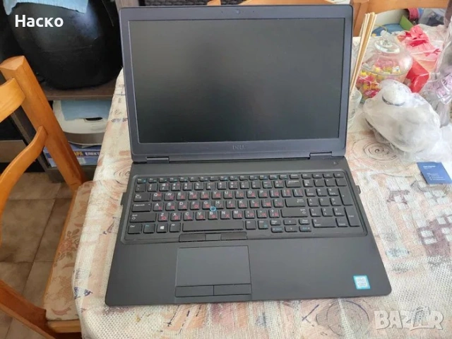 DELL Latitude 5590