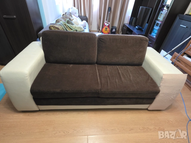 Подарявам диван