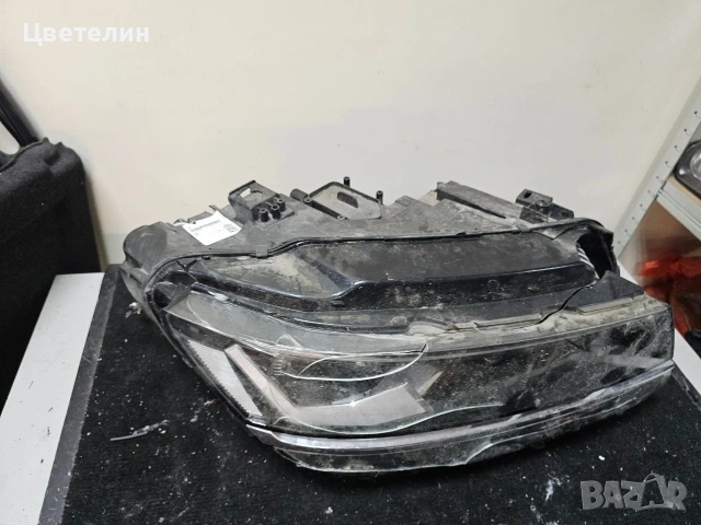 Десен фар VW Tiguan 5N desen far тигуан 5н, снимка 3 - Части - 54488333