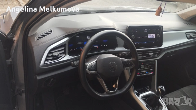 VW T-Roc 2.0 * FACELIFT* Keyless* DIST*, снимка 5 - Автомобили и джипове - 54986540